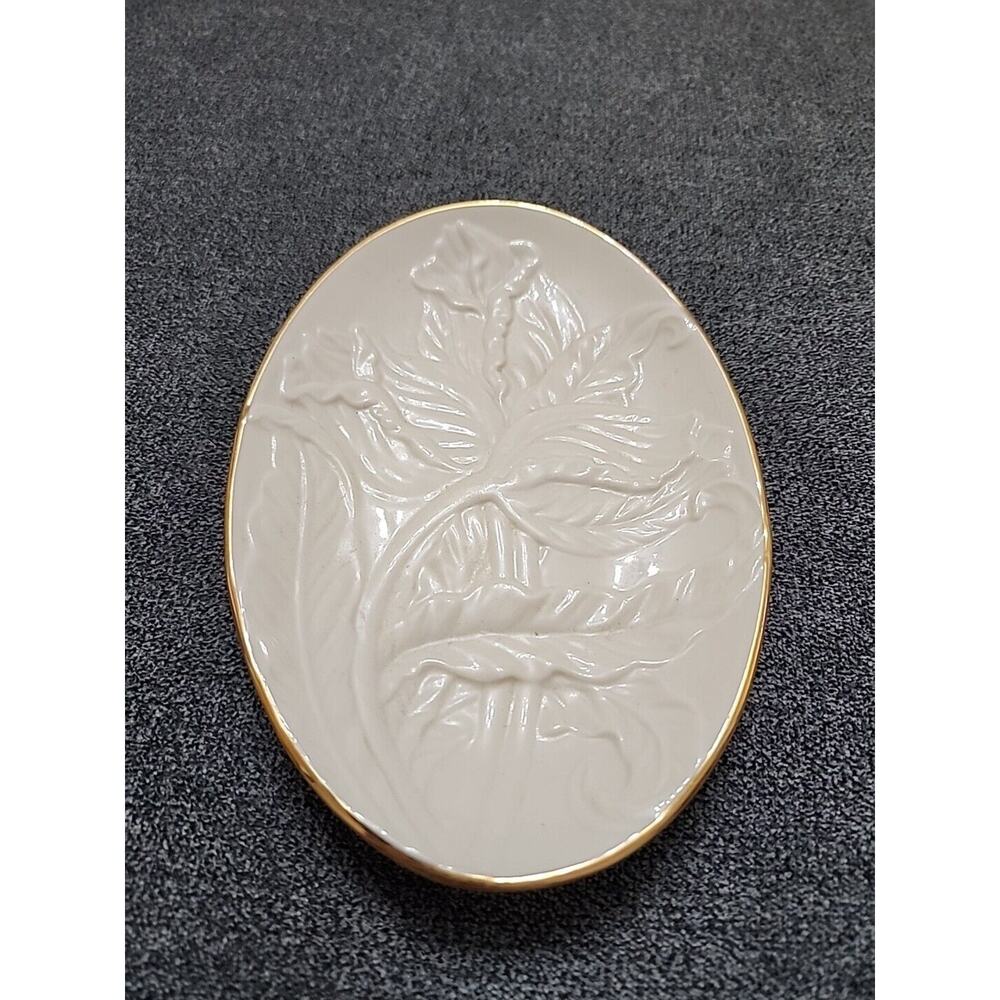 Lenox Tulip Gold Rim Trinket Soap Dish Embossed
